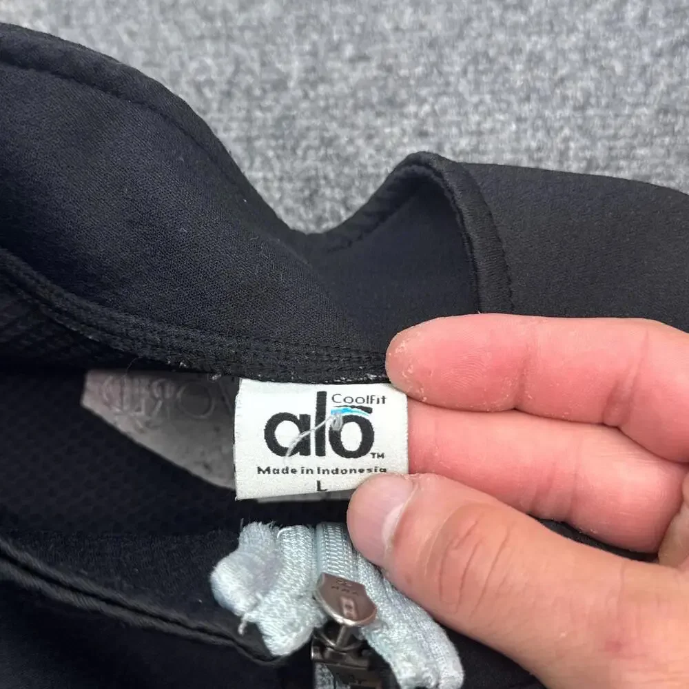 ALO x Nintendo World New York Full Zip Jacket Mens Size Large Black Mock Neck - Picture 6 of 16